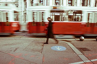 V Bystrcké ulici v Brně opět praskl vodovod, místo tramvají jezdily autobusy