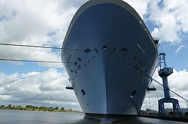 Británie uspořádá schůzku zhruba 30 zemí kvůli Hormuzskému průlivu, řekl Starmer