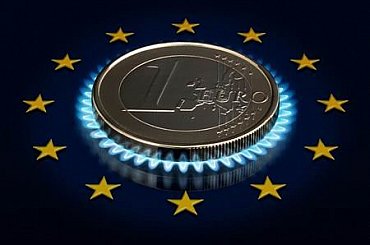 EU se bez ruského LNG ještě neobejde, varoval energetický regulátor