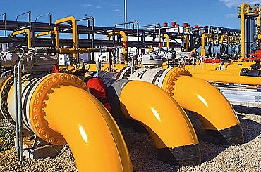 BlackRock a Aramco: Dohoda ukazuje nový zájem o fosilní infrastrukturu