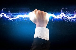 Elektrárny, které v Evropě vykrývají slunce a vítr, inkasují biliony. Absolutně nejvíc profituje Křetínský